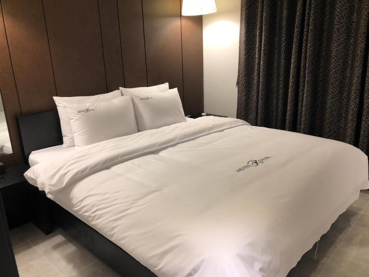 Royal Hotel Jeongeup Zewnętrze zdjęcie