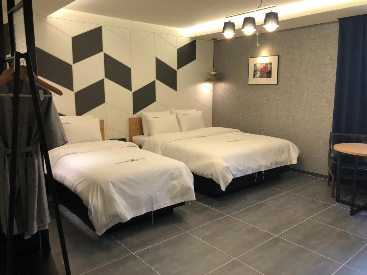 Royal Hotel Jeongeup Zewnętrze zdjęcie