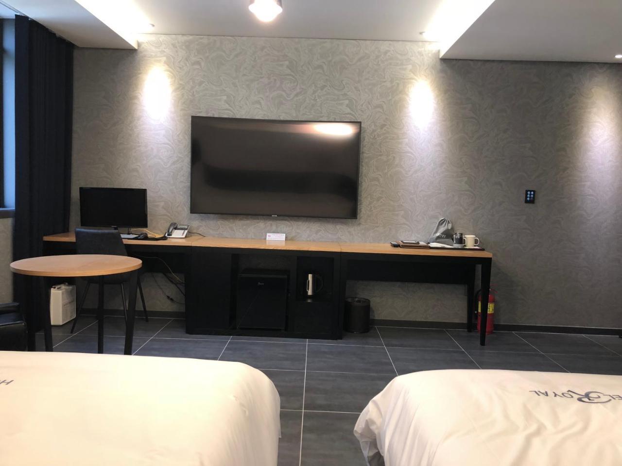 Royal Hotel Jeongeup Zewnętrze zdjęcie