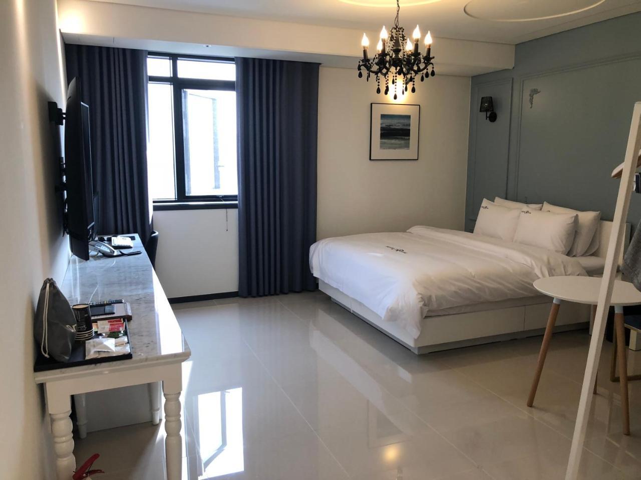 Royal Hotel Jeongeup Zewnętrze zdjęcie